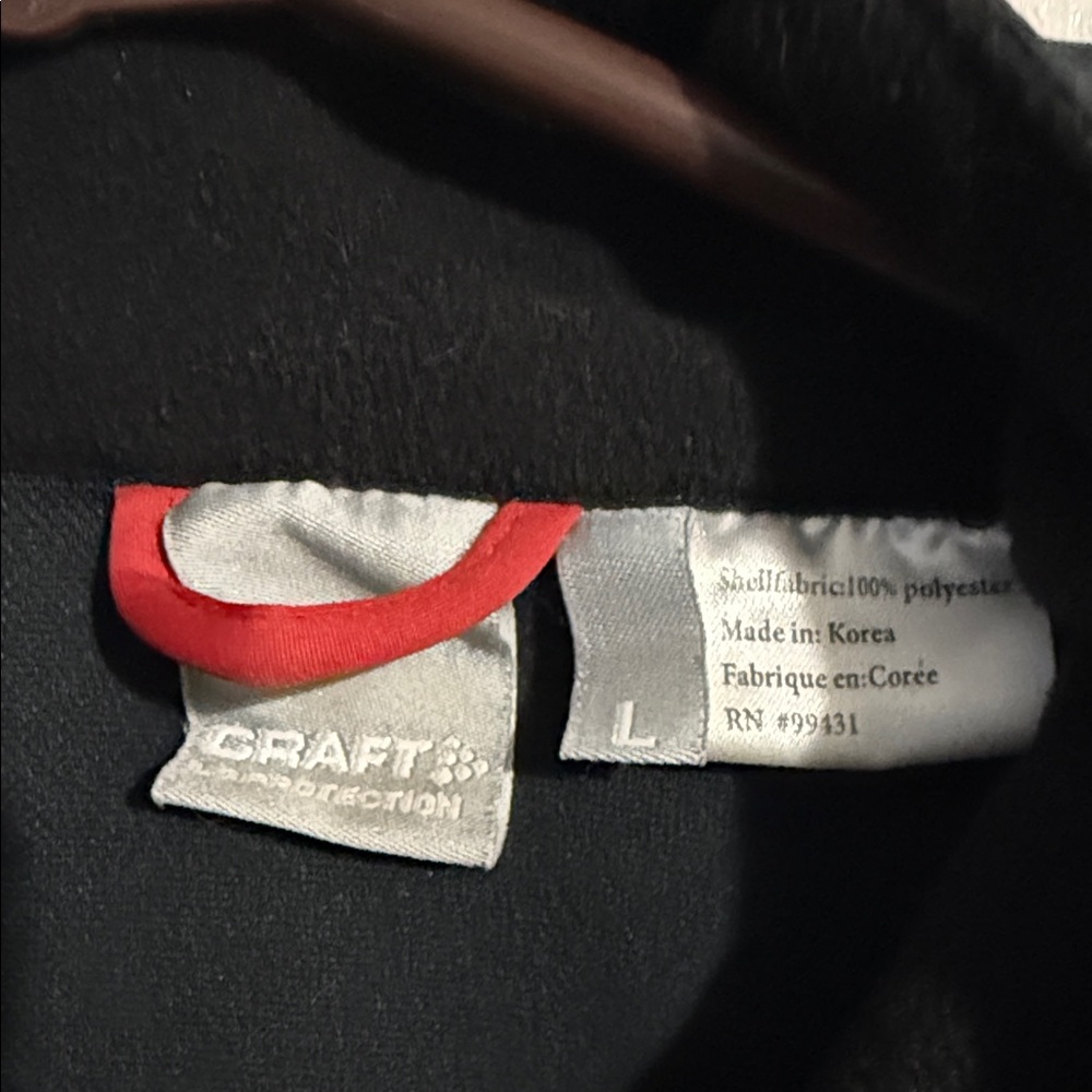 Craft Windstopper Bold Red and Black Cycling Vest - Picture 2 of 7